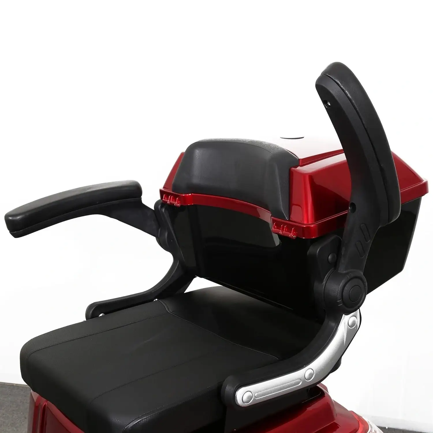 Scooter électrique 4 roues pour seniors offrant grande autonomie et sécurité maximale. – Image 4